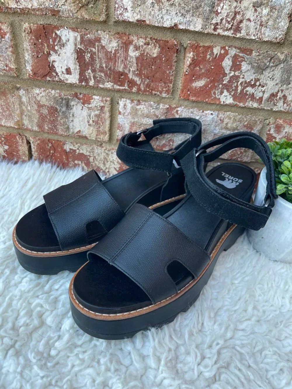 New without box Sorel Joanie IV Slingback Platform Wedge Sandal. Size 10